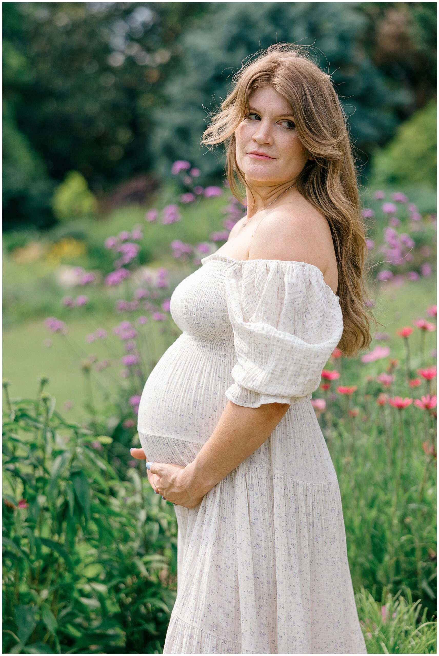 knoxville maternity portrait at ut gardens