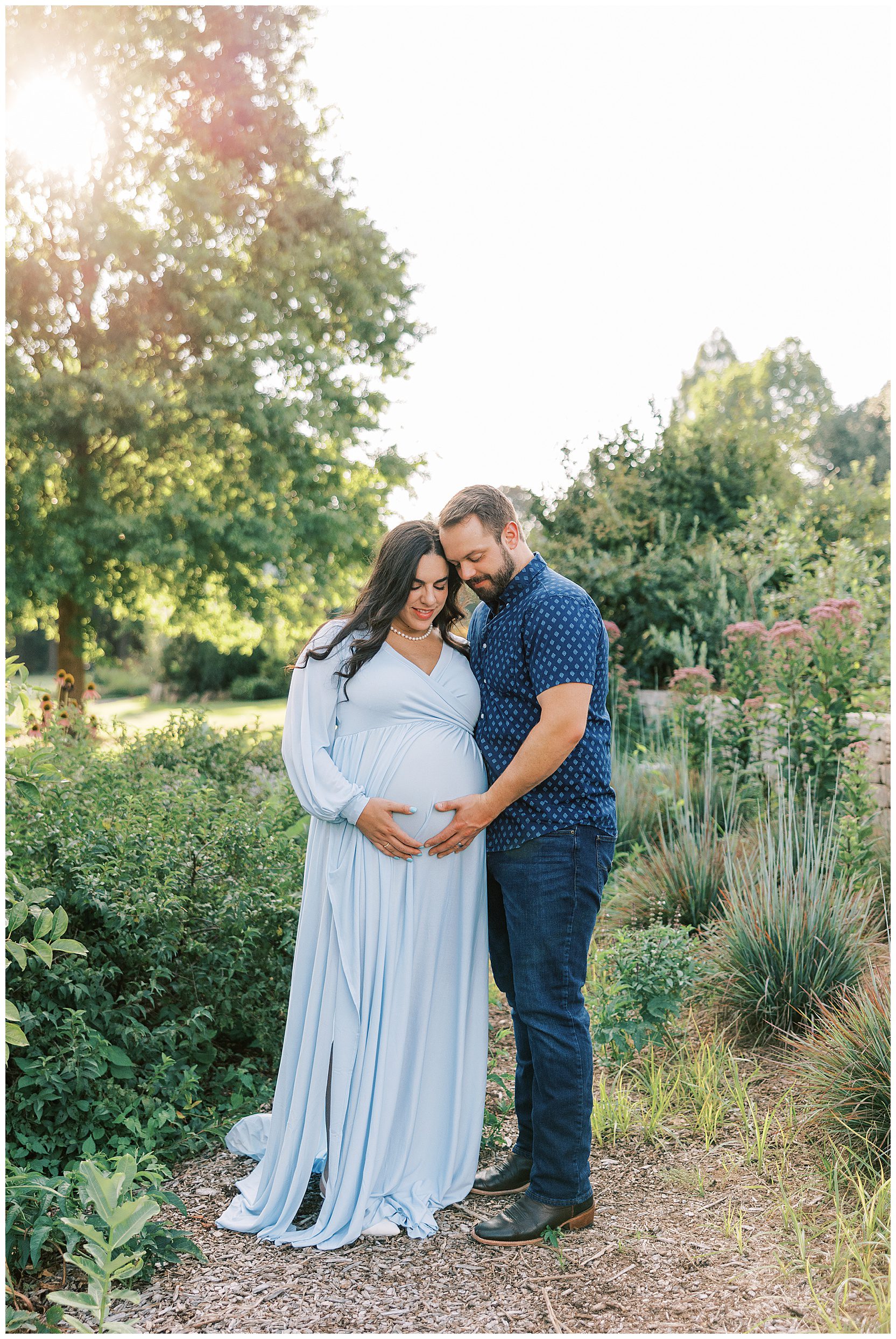maternity session at ut gardens
